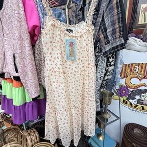 Trixxi Cream and Pink Floral Dress - S